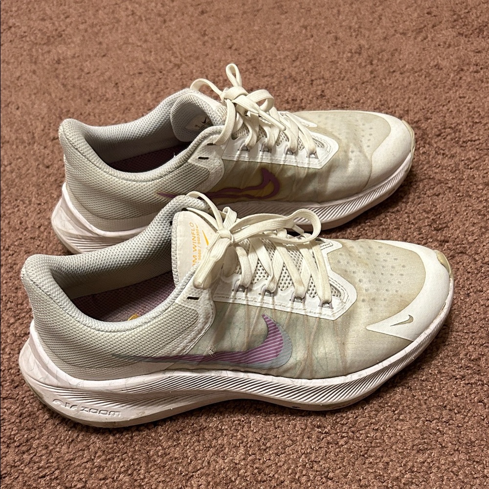 Nike Women's Cream and Purple Athletic Shoes